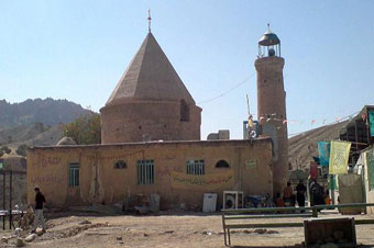 «بابا بزرگ»؛ برادر امام رضا(ع) محبوب قلوب مردم لرستان