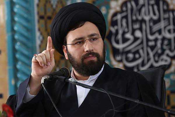 عشق امام(ره) در دل مردم موج می‌زند وضعیت بیکاری باعث شرمندگی است