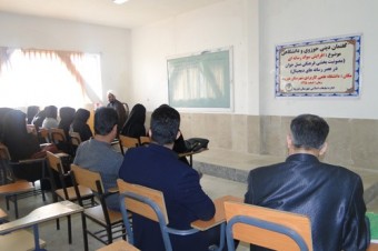 جلسه گفتمان دینی دانشجویی با موضوع سواد رسانه ای درشهرستان دورود برگزار شد