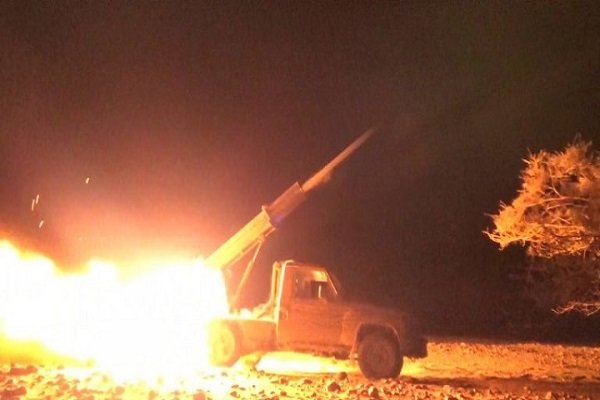 شلیک موشک بالستیک «زلزال۱» نیروهای یمنی به مواضع مزدوران سعودی
