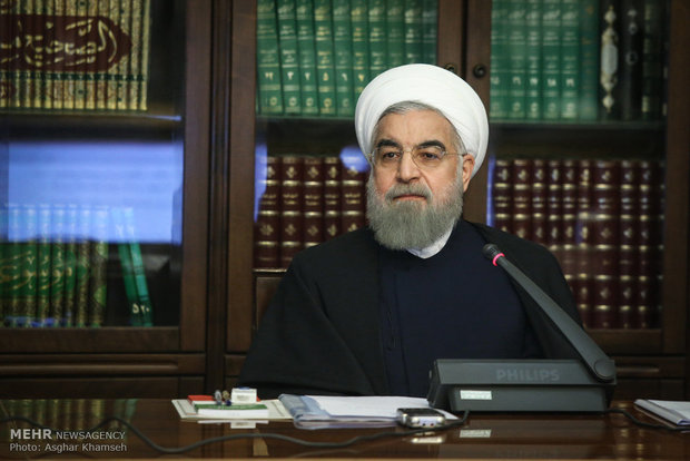  روحانی در جلسه ساماندهی بازار سودجویان اقتصادی آماده برخورد قاطع مالیاتی باشند