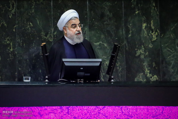  روحانی در صحن مجلس آمریکا ازتوانمندی ایران می‌ترسد ملت با استقامت بیشتر خواهدایستاد