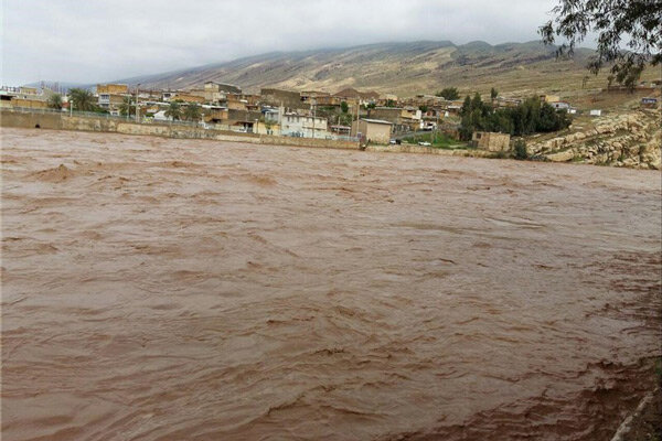 پل تاریخی «کلهر» در آستانه تخریب به دلیل وقوع سیلاب