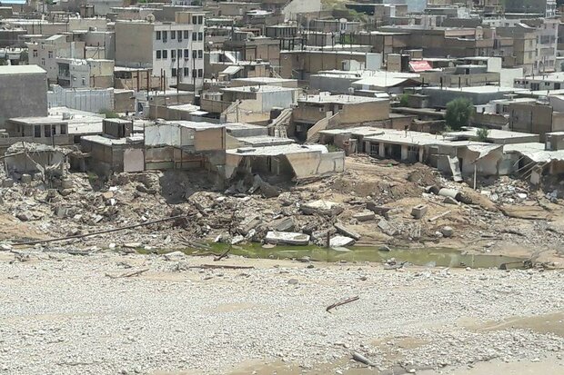 در شورای بحران لرستان مطرح شد پول احداث تاسیسات ۳۷ روستا را نداریم نماینده سازمان بودجه کجاست