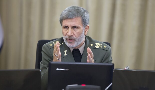 امیر حاتمی دشمن واقعیت قدرت ما در حفظ امنیت ملی را پذیرفته است
