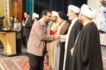 پیشکسوتان و فعالان قرآنی لرستان تجلیل شدند